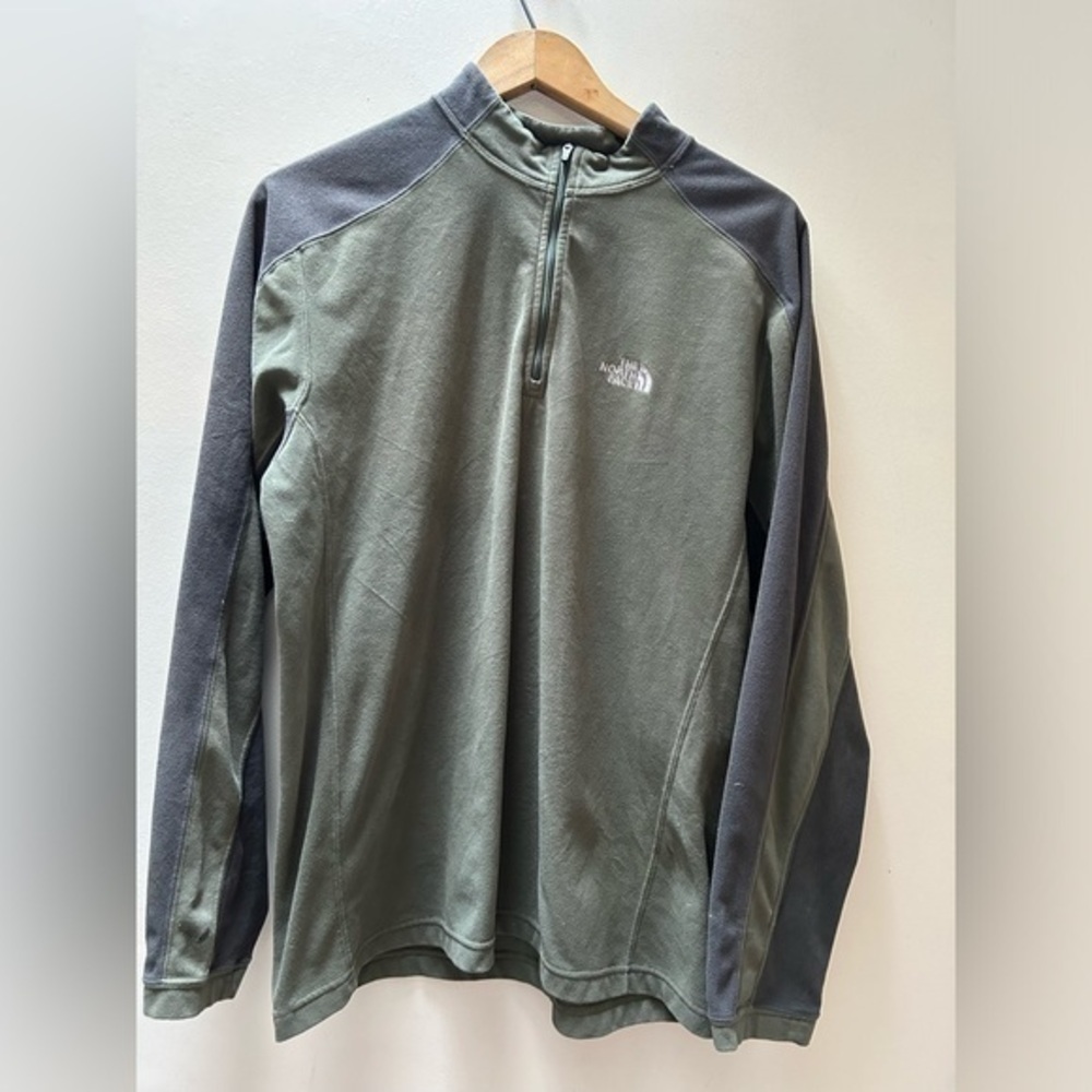 The North Face Thermal Fleece 1/4 Zip Shirt Medium
